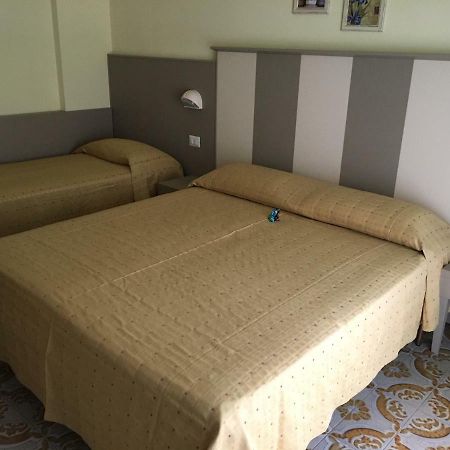 Hotel Laila Cesenatico Εξωτερικό φωτογραφία