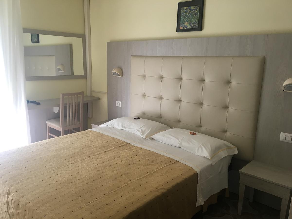 Hotel Laila Cesenatico Εξωτερικό φωτογραφία