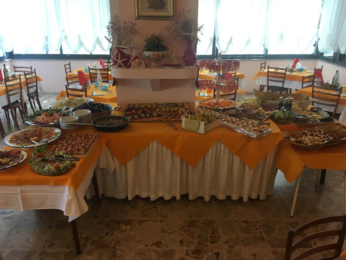 Hotel Laila Cesenatico Εξωτερικό φωτογραφία