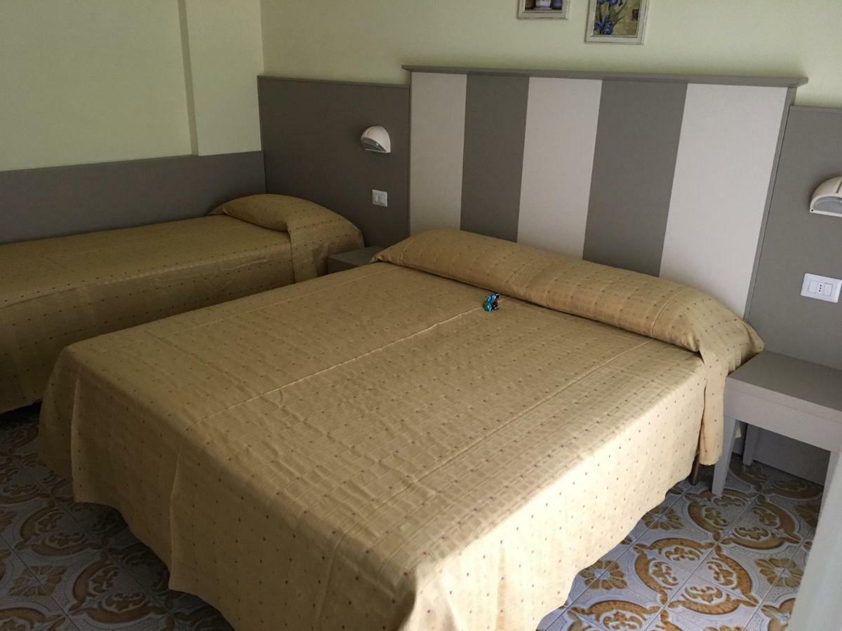 Hotel Laila Cesenatico Εξωτερικό φωτογραφία